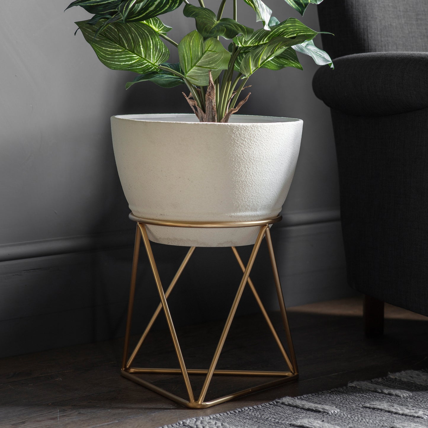 Harlow Metal  Planter