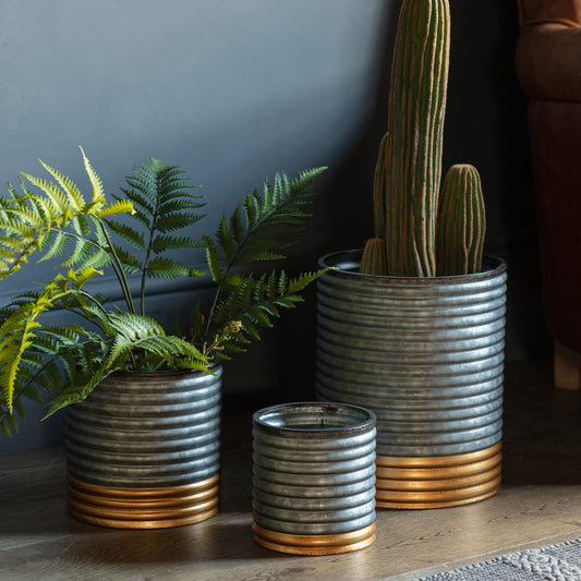 Barrett Metal  Planter - Set of 3